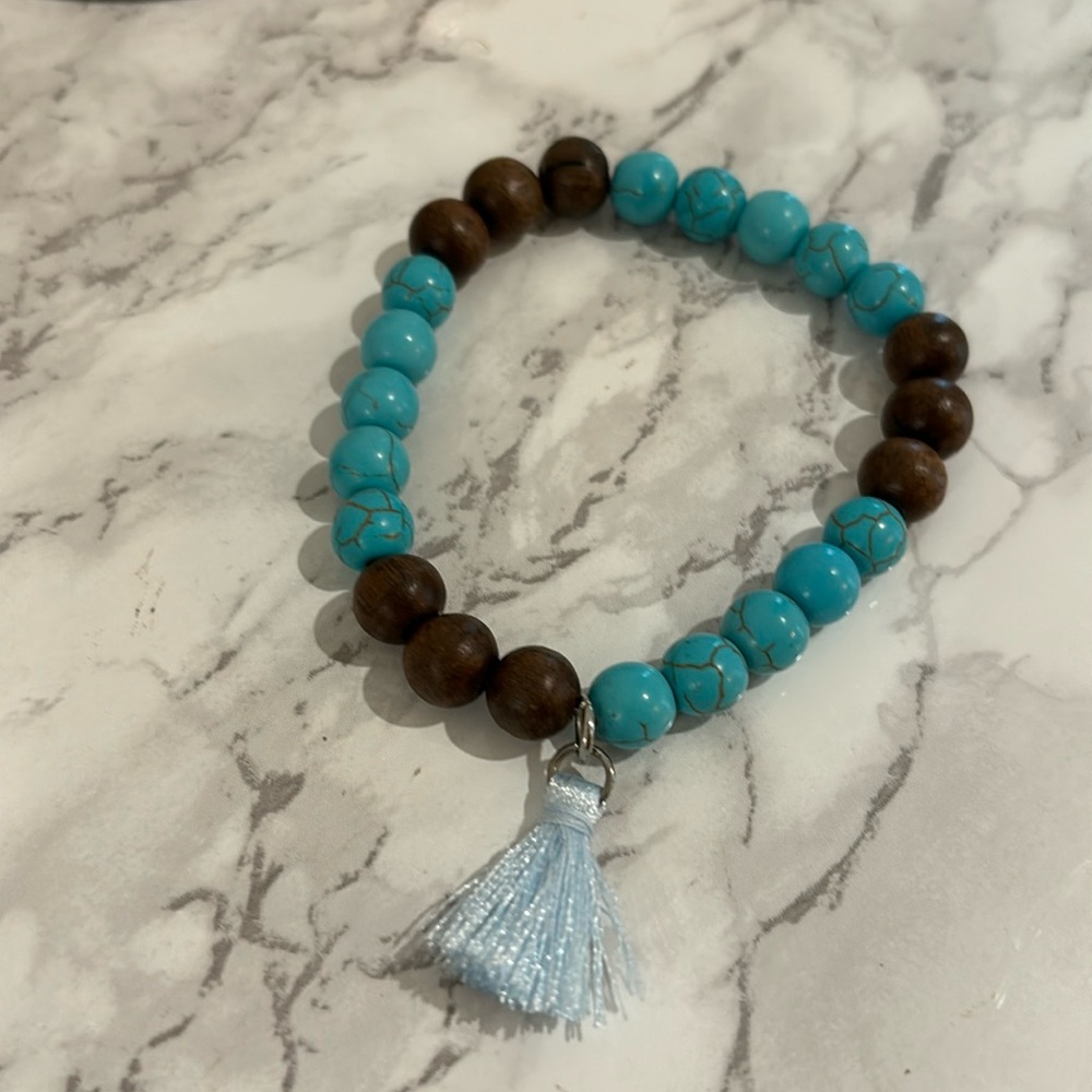 Turquoise Howlite and Wood Bracelet
